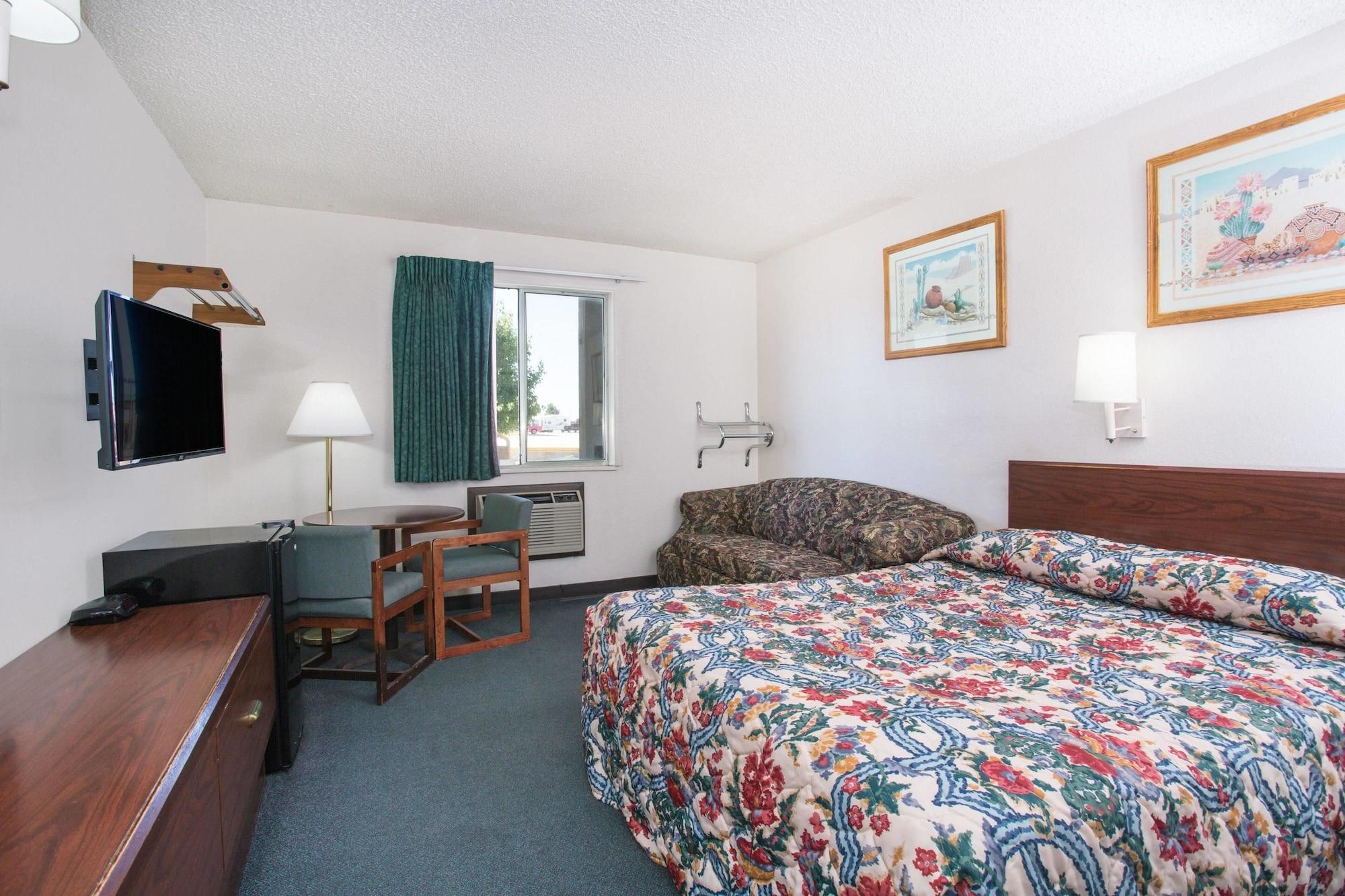 Super 8 By Wyndham Limon Otel Dış mekan fotoğraf